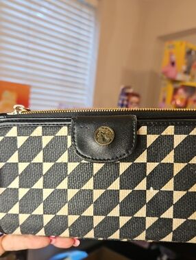 Spartina 449 Women's Black & Cream Geometric Zip Wallet - Designer Logo Detail